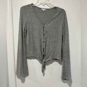 Love fire super soft and comfy grey long sleeve shirt size M - great condition